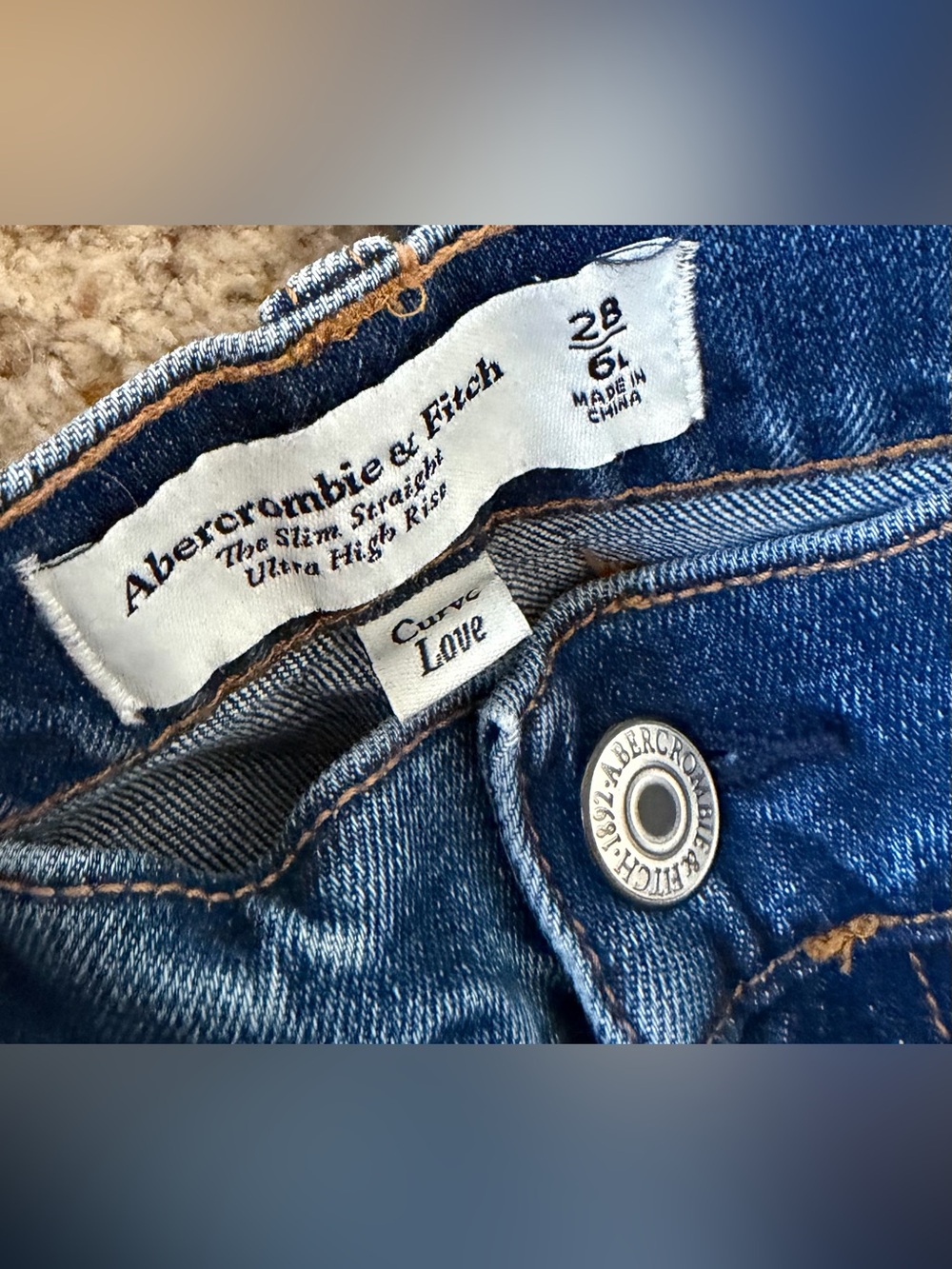 Abercrombie Curve Love Ultra High Rise Slim Straight Jeans, Size 28/6 Long - Picture 6 of 10